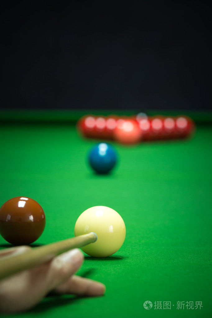 通过冷静的 通过冷静的