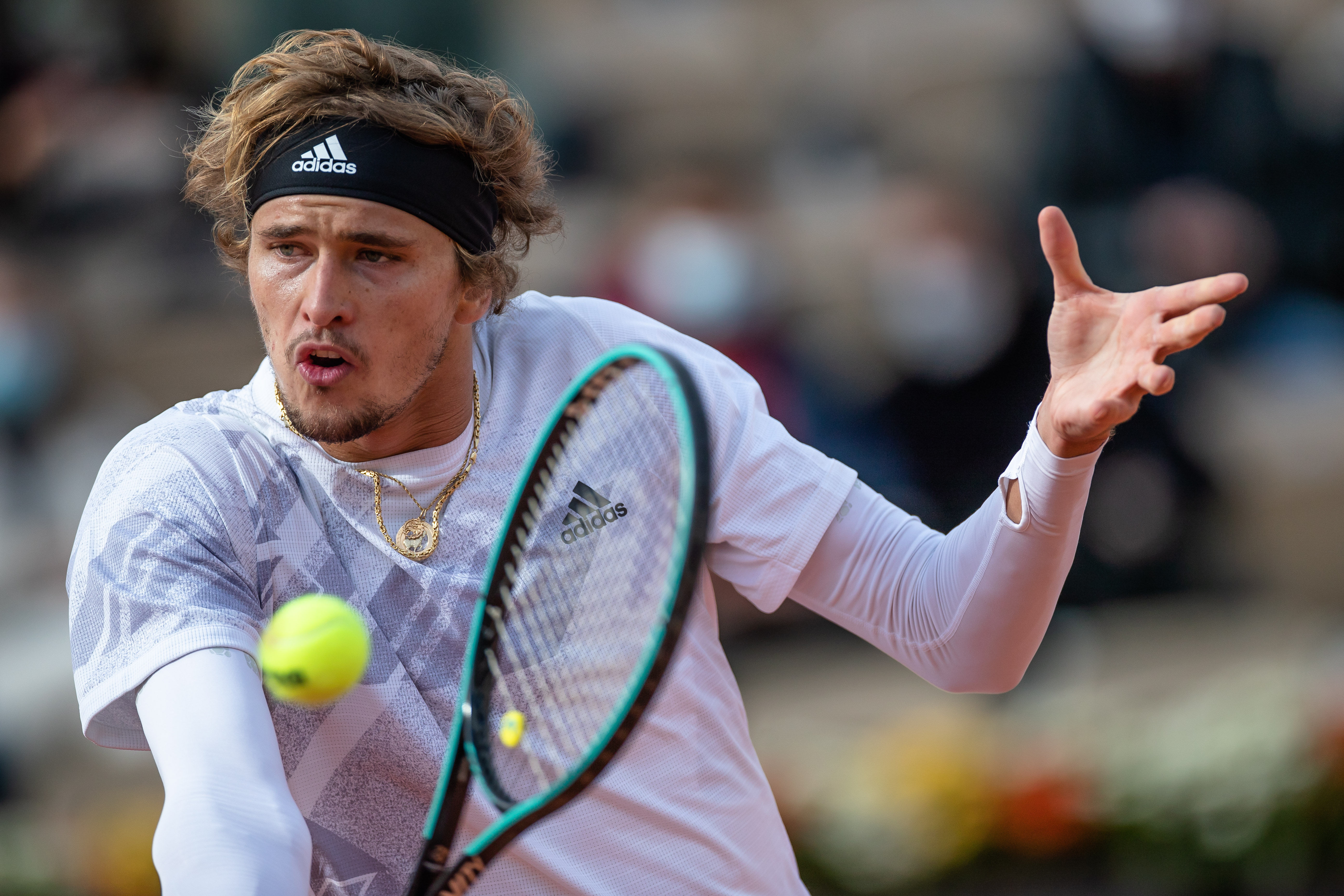 更是将其推 更是将其推